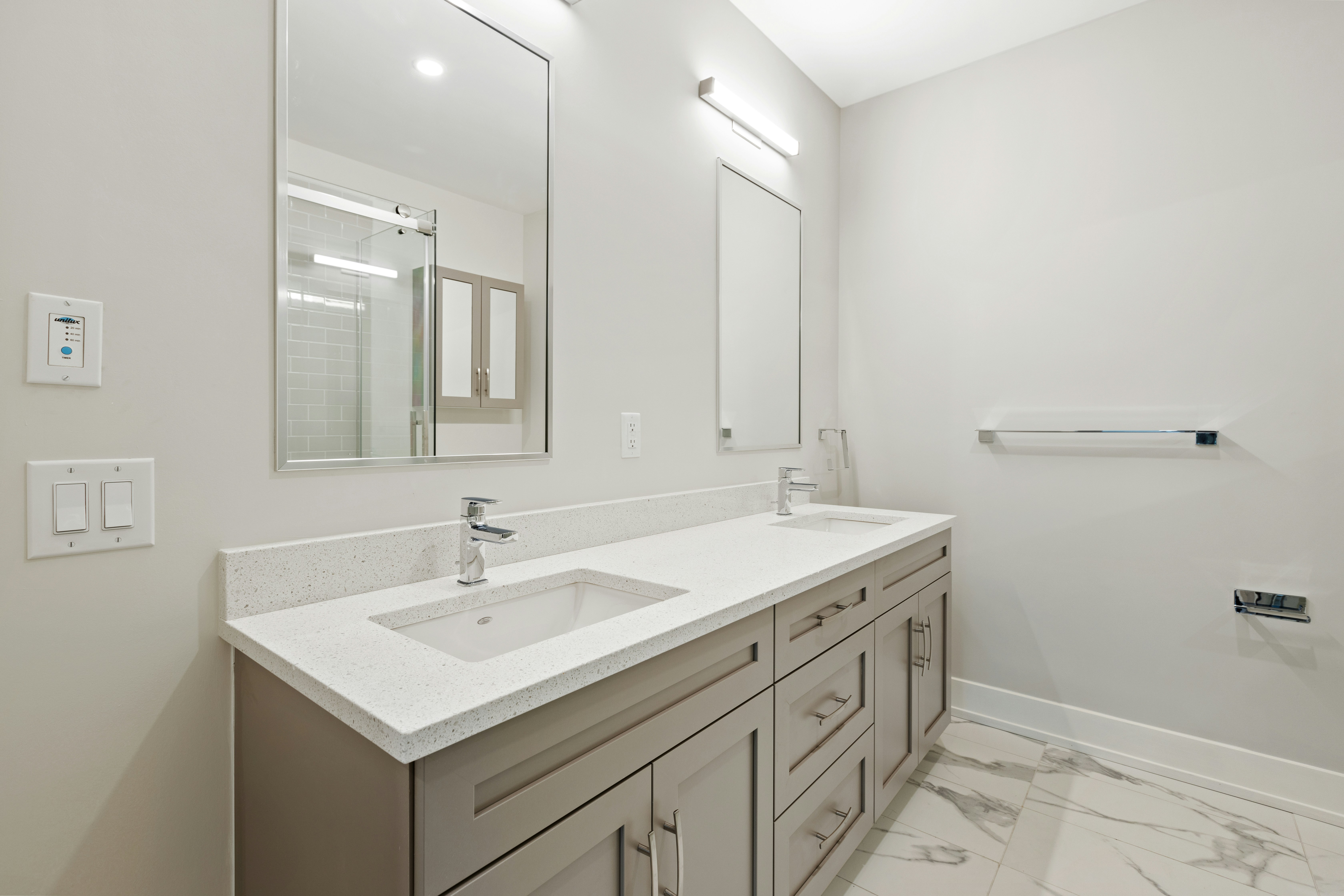 custom bathroom vanities Perth